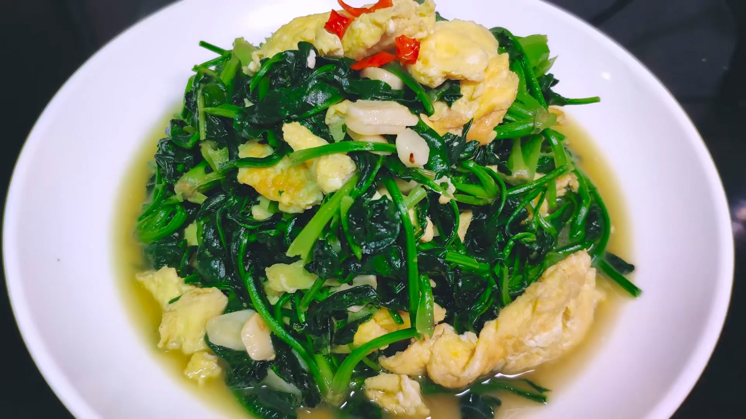 Chinese Spinach Recipe__scrambled eggs with spinach - Cook Chinese Foods